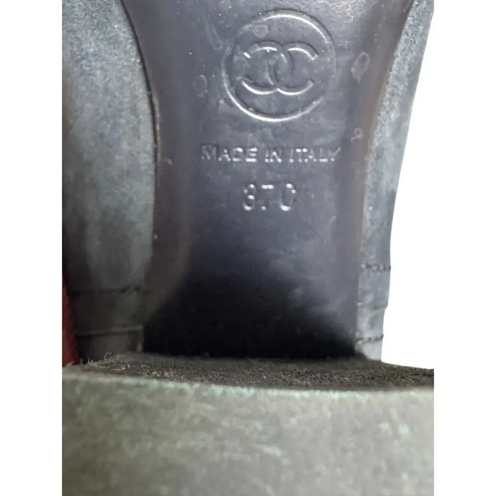 CHANEL size 37